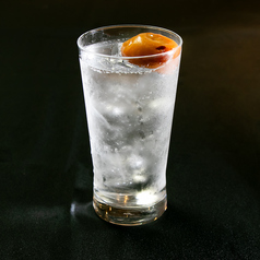 はちみつ梅干しサワー　（紀州南高梅の名門 「中田食品」の蜂蜜梅 使用）