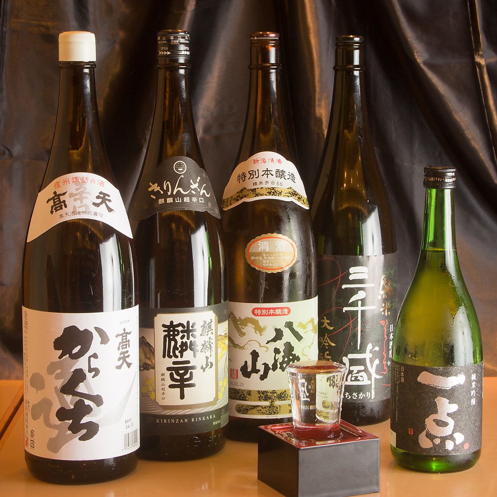 焼酎や日本酒も取り揃えています！お気軽にスタッフにお尋ねください