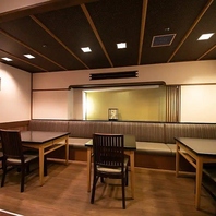 お一人様からグループまで。様々なシーンで使えるお席◎