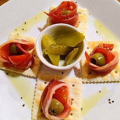 鴨生ハムのカナッペ