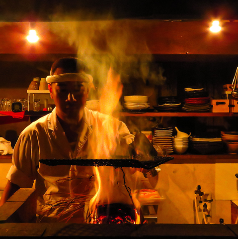 県産の旬なもんにこだわる炉端焼と藁焼のお店！生も焼酎も飲み放題コース3500円～！