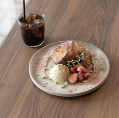 ピスタチオいちごのフレンチトースト