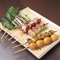 女性に大人気のヘルシーな野菜串で彩り豊かな一皿