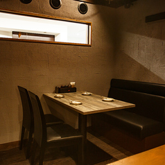 4名までご利用いただけるテーブルです。