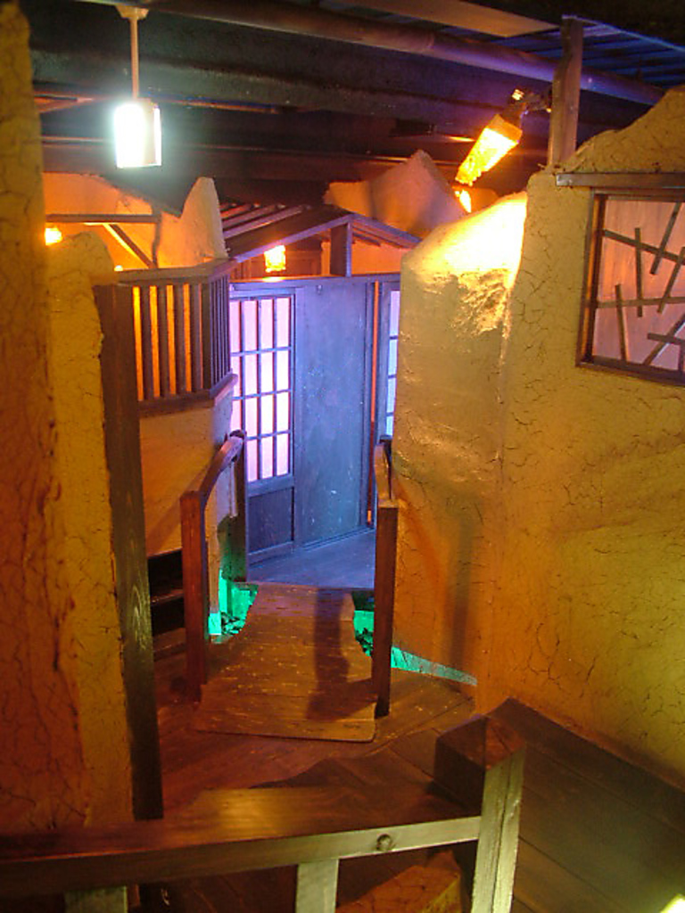 扉の完全個室で自分たちだけの時間を・・