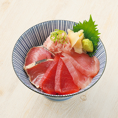 まぐろ三昧丼