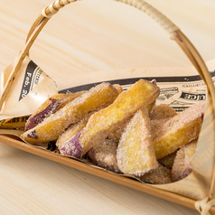 串カツをはじめとした自家製料理の数々