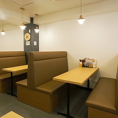 餃子市場 神田店の雰囲気3