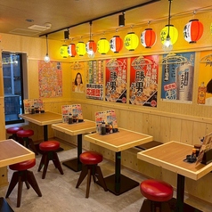 会社帰りの一杯や仲間内での飲み会にぴったり！友人同士の集まりや仕事終わりのサク飲みにも最適。料理を囲みながら会話が弾む、気軽さと居心地の良さが魅力のお席です。