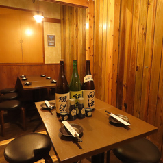 全てのお客様にゆったりと寛いで頂きたいため、掘り炬燵個室も完備！足を伸ばしてお座り頂けるため、落ち着いた宴会にも最適な席となっております。友人・同僚との飲み会にもピッタリ[新橋/個室居酒屋]