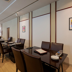 【4名テーブル×6席】