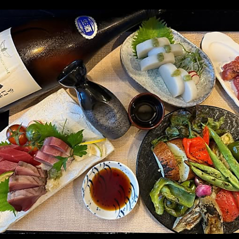 三浦野菜と豊洲直送の魚介を使った創作料理が楽しめる店です