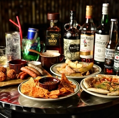 結婚式の二次会や各種パーティーなど、大人数でのご利用に最適です◎広々としたムーディーな空間を最大120名様まで貸切可能です！お気軽にご相談ください♪