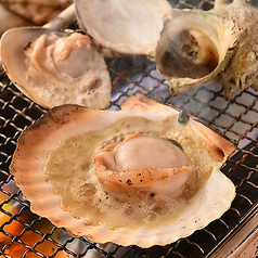 海の恵みをそのままに！渋谷で食べられる、新鮮な焼きタラバ蟹を堪能の写真