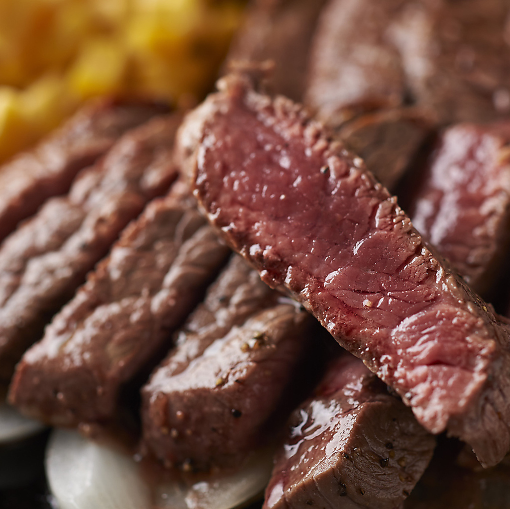 貴重な部位を使用した贅沢な料理を食べながらゆったりとした時間を過ごせるので、心も満たされます◎