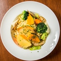 料理メニュー写真 季節野菜のペペロンチーノ