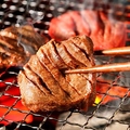 料理メニュー写真 熟成厚切り牛タン