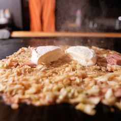 カマンベールジェノベーゼもんじゃの写真