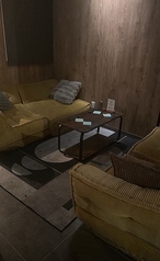 4名がけのソファー席です