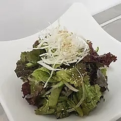 サンチュサラダ