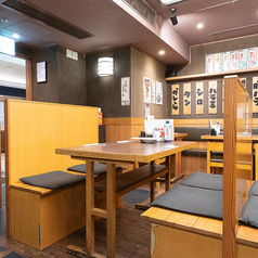 元祖やきとり串八珍 大手町ビル店の雰囲気2