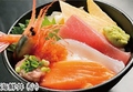 料理メニュー写真 海鮮丼（小）