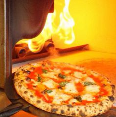 本場南イタリアの味を楽しめる♪ピザやパスタが自慢！の写真