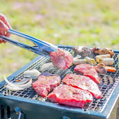 夏夜にととのう、肉BBQビアガーデン