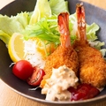 料理メニュー写真 エビでくるんだカニクリームコロッケ