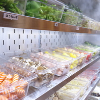 好きな具材を選んで自分だけの一皿が注文できる！