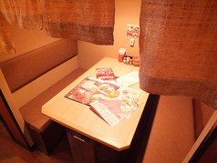 半個室テーブル席×2