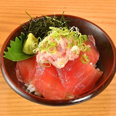 まぐろトロミニ丼/サーモン親子ミニ丼