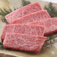 美味しいお肉が勢ぞろい★食べ放題だからできる価格！