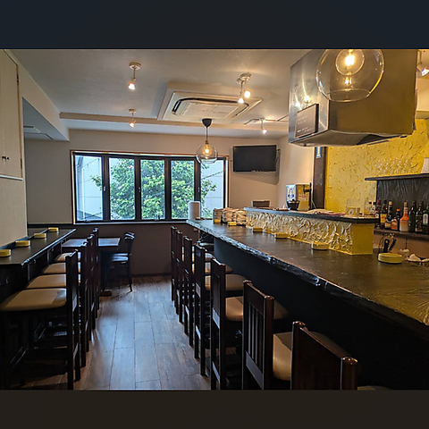 自家製カレーが人気のお店♪