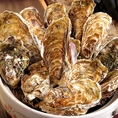 宮城県産のぷりっぷりの絶品牡蠣を土鍋蒸しで堪能！[宴会コース]でお楽しみいただけます。