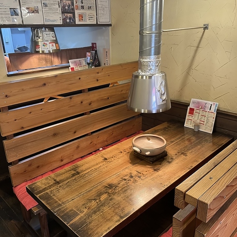 富雄駅から徒歩3分。寛ぎの和空間でいただけるこだわりの和牛の本格焼肉。