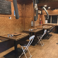 6人掛けテーブルございます!