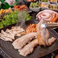 【2Hソフトドリンク飲み放題付♪】学生様大歓迎◎サムギョプサル食べ放題コース♪4,100円(税込)