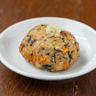 揚げたてふわふわを味わえる♪手作りのがんもどきが絶品