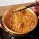 "あの黄金鍋"で作る！韓国のソウルフード『辛ラーメン』