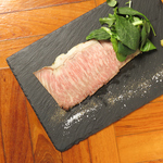 絶品の肉料理はワインとの相性抜群！