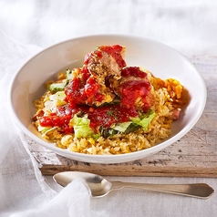 から揚げのチリトマピラフ/イカスミと博多明太子のピラフ