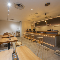 歓送迎会や二次会などの大人数の宴会にぴったり!当店では【6名様以上】から貸切の相談が可能です◎他のお客様を気にせず、プライベートな空間で盛り上がることができます。ビールとおつまみ、ハーフサイズ皿うどんが付いたお得な打ち上げプランもご用意♪人数やご予算など、まずはお気軽にお電話でお問い合わせ下さい!