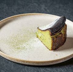 宇治抹茶小豆のバスクチーズケーキ