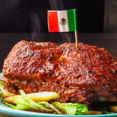 ラセスタ自慢の人気料理！長時間仕込んだホロホロ、柔らかジューシーな骨付き『ポークリブ』をご賞味ください♪