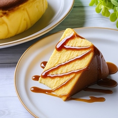 【バスクチーズケーキ1/8カット】1/2キャラメルソーストッピング