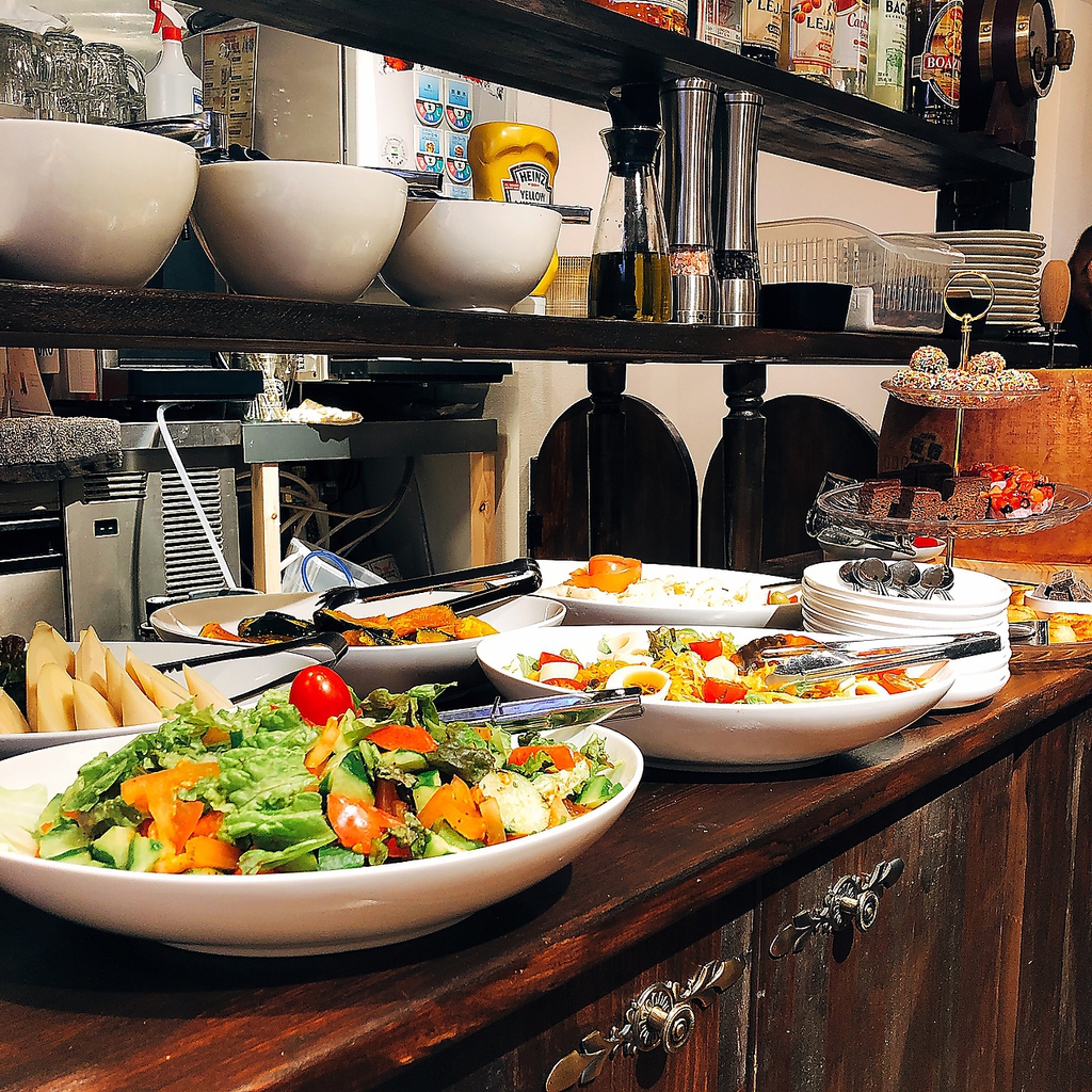 サラダを始め、新鮮・安全・安心の食材を使ったこだわり料理◎