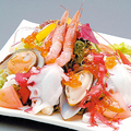 料理メニュー写真 福兆風すし屋の海鮮サラダ