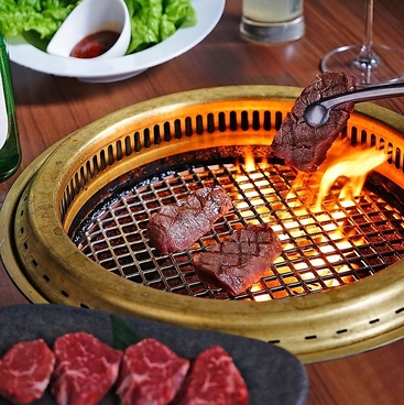 焼肉バル 焼NIQ やきにっくのおすすめ料理1
