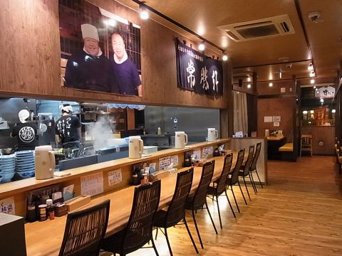 東池袋の大勝軒のDNAを受け継ぐ味、自家製麺が自慢。